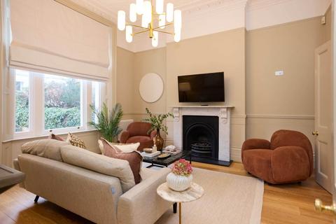 undefined, Stafford Terrace, Kensington W8