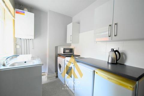 3 bedroom terraced house to rent, Bristol Hubs, Selly Oak, Birmingham B29