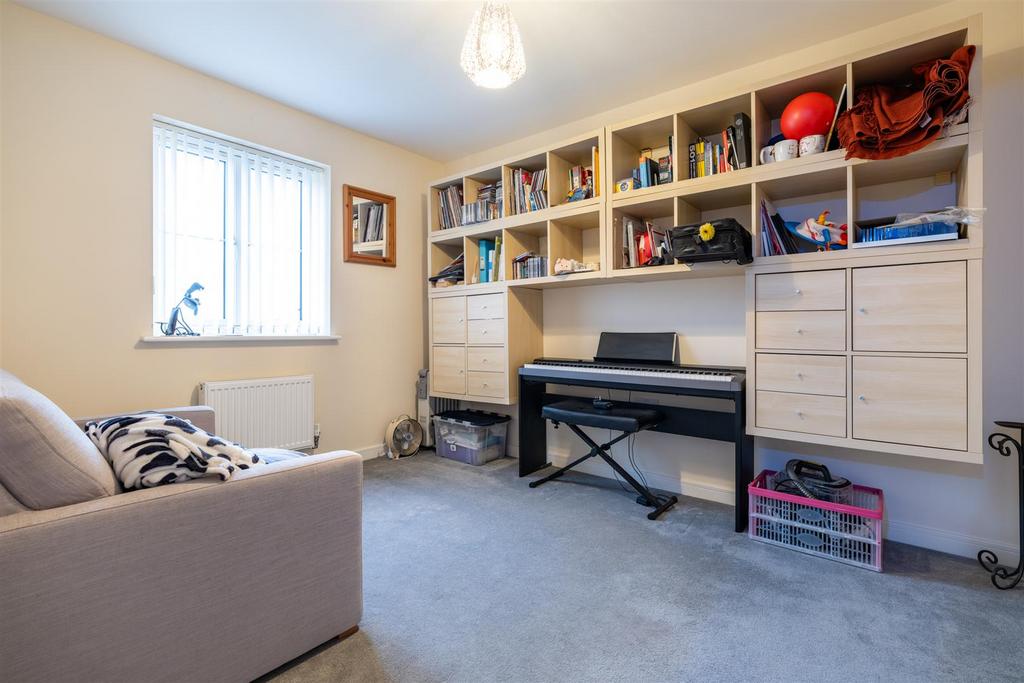 Bedroom 2 .jpg