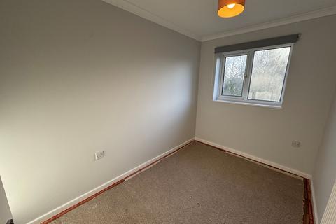 2 bedroom end of terrace house to rent, Sandpiper Bridge, Swindon SN3