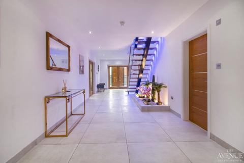 5 bedroom detached house for sale, Streetsbrook Road, Solihull, B91 1QZ