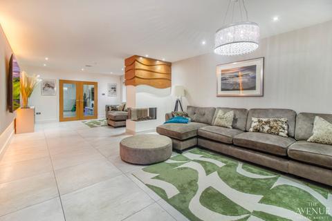 5 bedroom detached house for sale, Streetsbrook Road, Solihull, B91 1QZ
