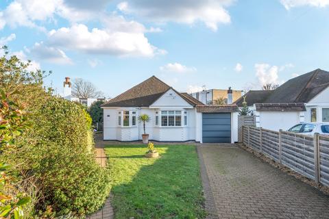 3 bedroom bungalow for sale, Kilmiston Avenue, Shepperton, TW17