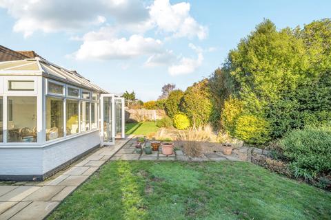 3 bedroom bungalow for sale, Kilmiston Avenue, Shepperton, TW17