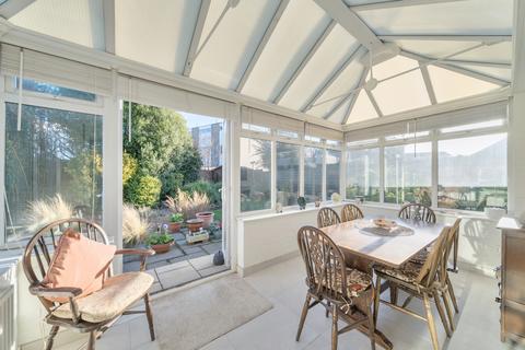 3 bedroom bungalow for sale, Kilmiston Avenue, Shepperton, TW17