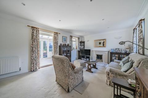 3 bedroom bungalow for sale, Kilmiston Avenue, Shepperton, TW17