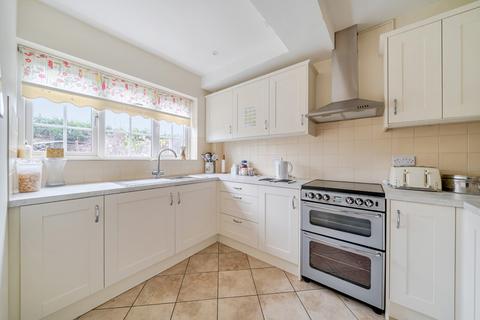 3 bedroom terraced house for sale, Thamesfield Court, Shepperton, TW17