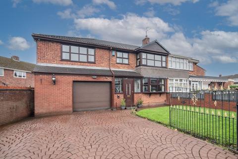 undefined, Elizabeth Walk, TIPTON, DY4 0AZ