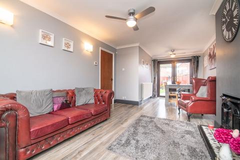 undefined, Elizabeth Walk, TIPTON, DY4 0AZ