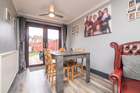 undefined, Elizabeth Walk, TIPTON, DY4 0AZ