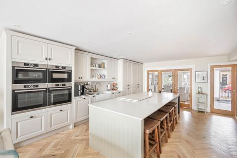 5 bedroom semi-detached house for sale, Eastwood House, West Avenue, Gosforth, Newcastle Upon Tyne