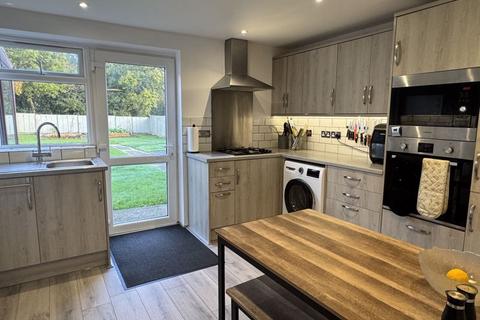 3 bedroom semi-detached house for sale, Cologne Road, Bovington
