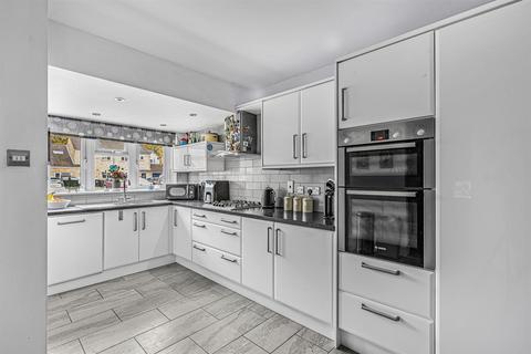 3 bedroom semi-detached house for sale, Fir Tree Close, Flitwick