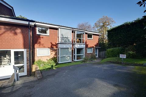 2 bedroom apartment for sale, Pinewoods, Bexhill-On-Sea