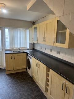 3 bedroom terraced house to rent, Glyn Eiddew, Cardiff CF23