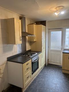 3 bedroom terraced house to rent, Glyn Eiddew, Cardiff CF23