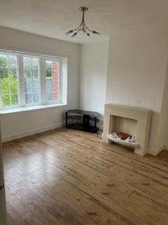 3 bedroom terraced house to rent, Glyn Eiddew, Cardiff CF23