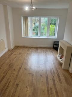 3 bedroom terraced house to rent, Glyn Eiddew, Cardiff CF23
