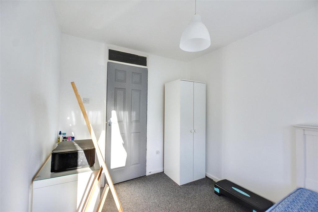 Bedroom 3 2.jpeg