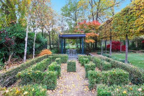 undefined, Coombe Park, Kingston Hill, Kingston Upon Thames, Surrey, KT2