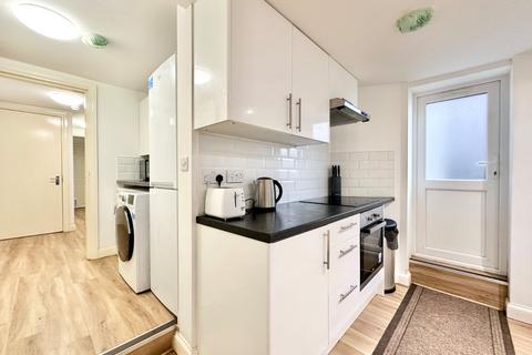 2 bedroom apartment for sale, Central Road, Manchester M20