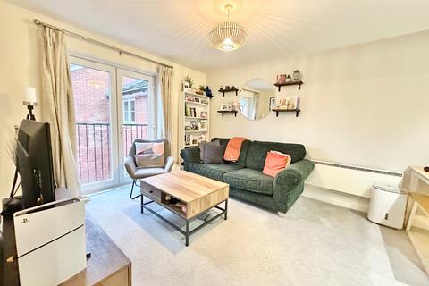 2 bedroom apartment for sale, Lawnhurst Avenue, Wythenshawe M23