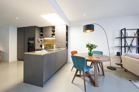 1 bedroom flat to rent, Gasholders Building, 1 Lewis Cubitt Square, London N1C