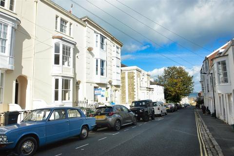 2 bedroom flat for sale, CENTRAL RYDE
