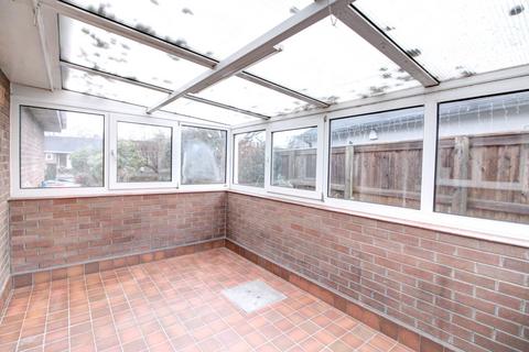 undefined, Manor Park, Chester CH3