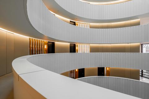Studio to rent, Gasholders Building, 1 Lewis Cubitt Square, London, N1C
