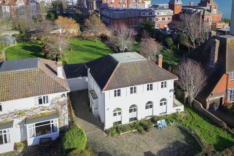 3 bedroom detached house for sale, Bolsover Road, Eastbourne