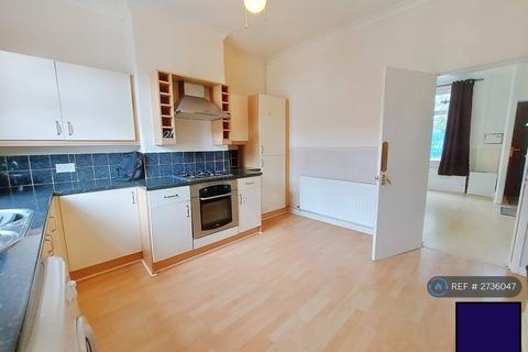 2 bedroom terraced house to rent, Granby Street, Chadderton, Oldham, OL9