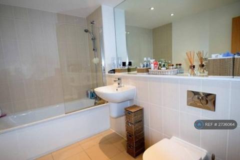 1 bedroom flat to rent, Arthur Road, London, SW19