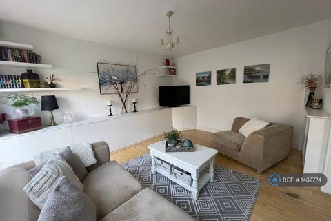 3 bedroom semi-detached house to rent, Rowditch Lane, London, SW11
