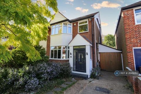 5 bedroom semi-detached house to rent - Mossville Gardens, Morden, SM4