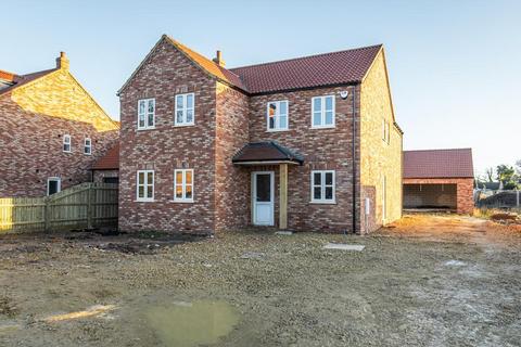 4 bedroom detached house for sale, Hall Road, Outwell, Wisbech, Cambridgeshire, PE14 8PE