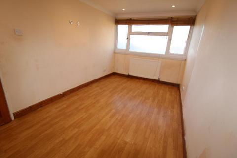 3 bedroom end of terrace house for sale, Bletchley, Milton Keynes MK2