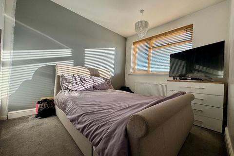 3 bedroom terraced house for sale, Telscombe Way, Stopsley, Luton, Bedfordshire, LU2 8JW