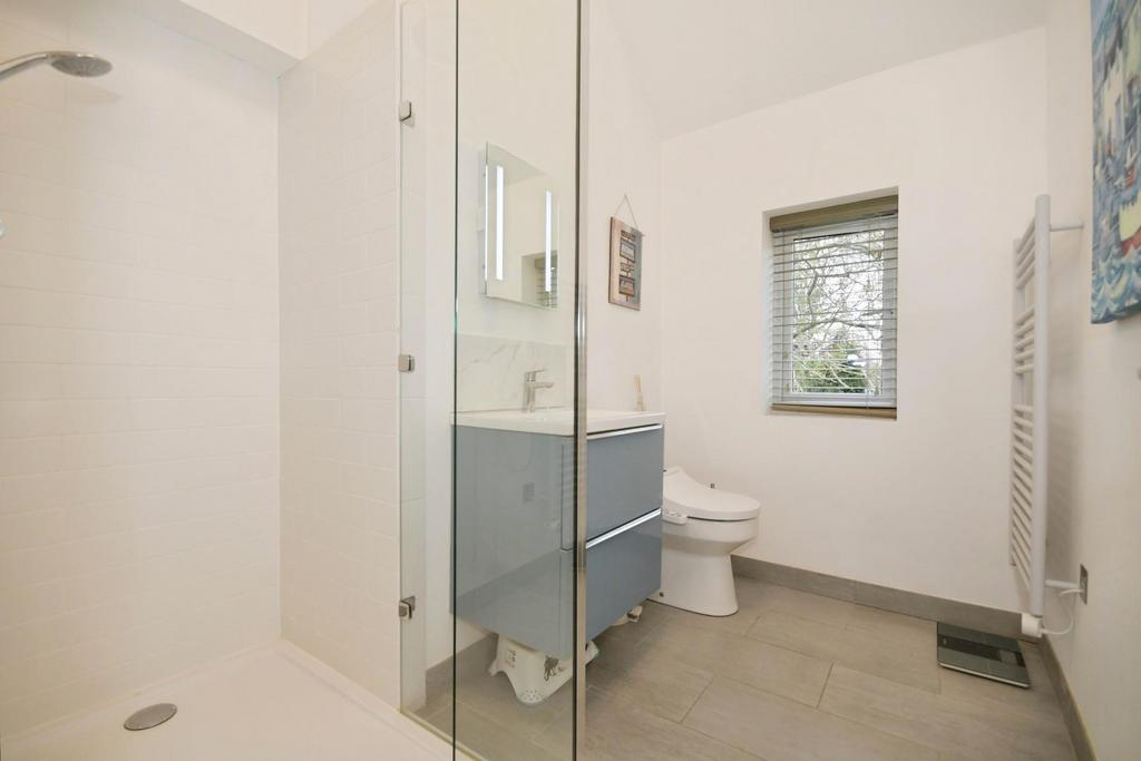 EN SUITE.jpg