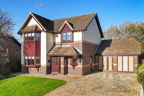 4 bedroom detached house for sale, Kingsbury Court, Skelmersdale WN8