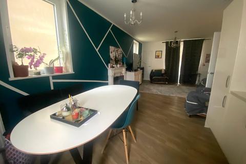 2 bedroom apartment for sale, Osprey Drive, Trumpington, Cambridge
