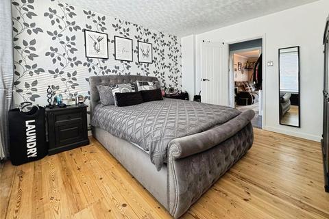 2 bedroom bungalow for sale, Cottage Grove, Clacton-on-Sea, Essex