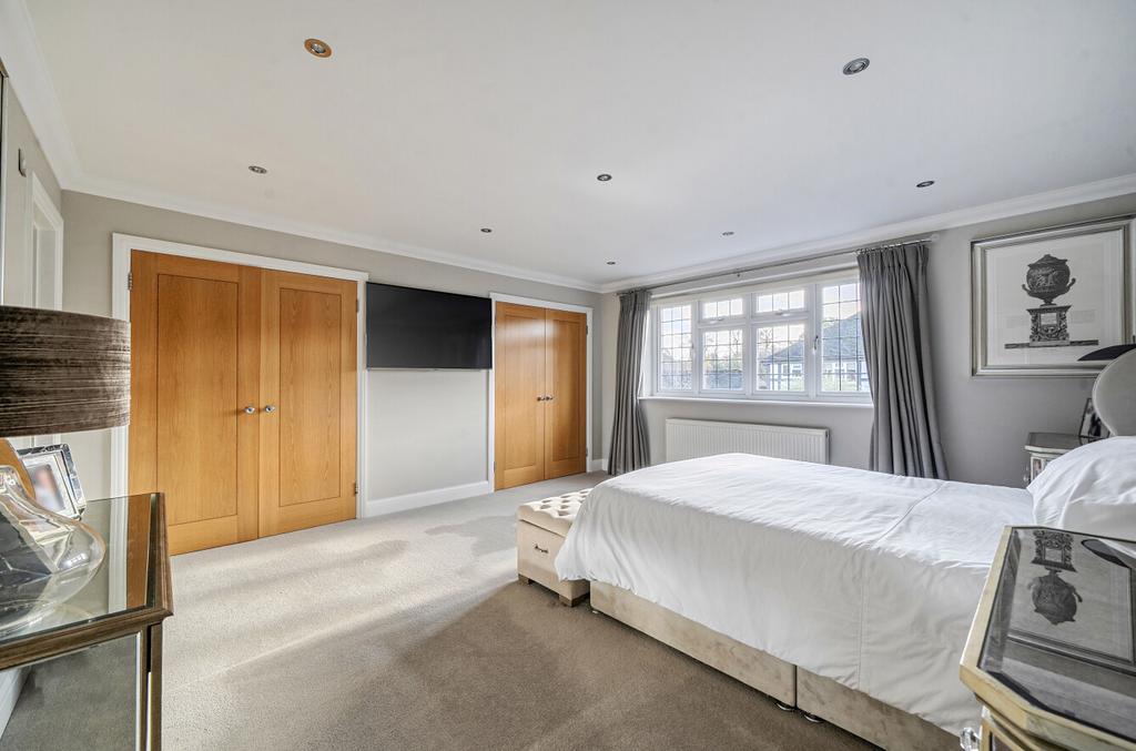 1384102-10-6929b3...