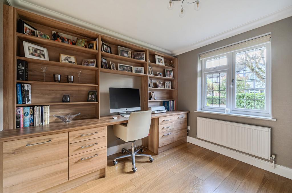 1384102-23-6929b3...