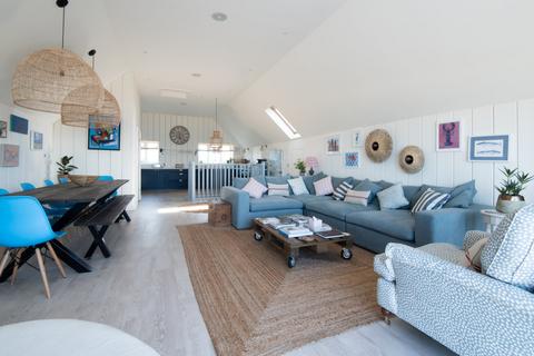 5 bedroom detached house for sale, Southwood Road, Hayling Island, Hampshire