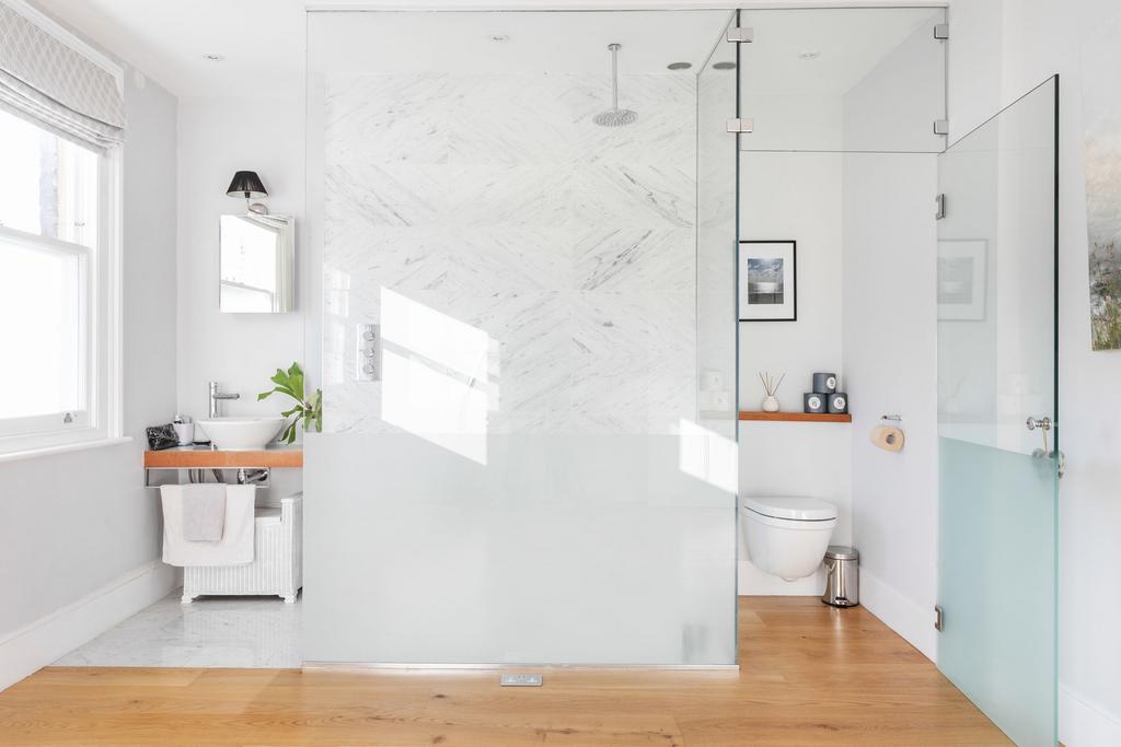 Bedroom - stylish en suite