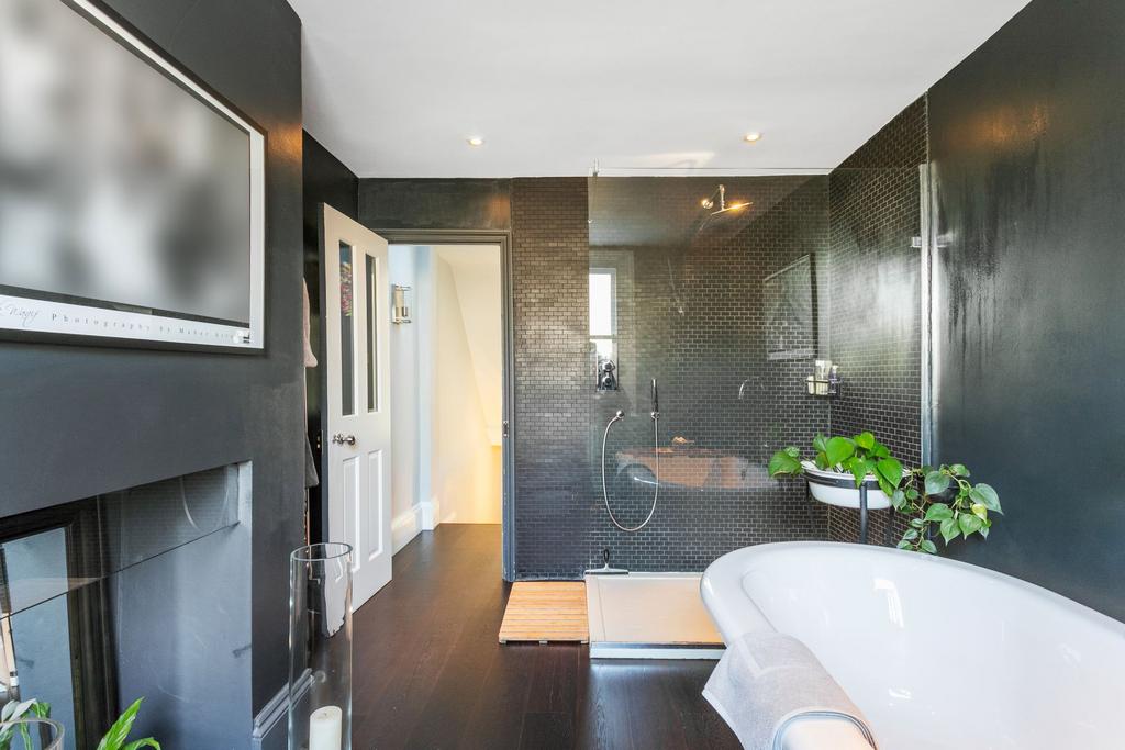 Family bathroom
