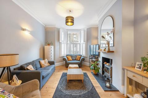 4 bedroom terraced house for sale, Charleston Street, London SE17