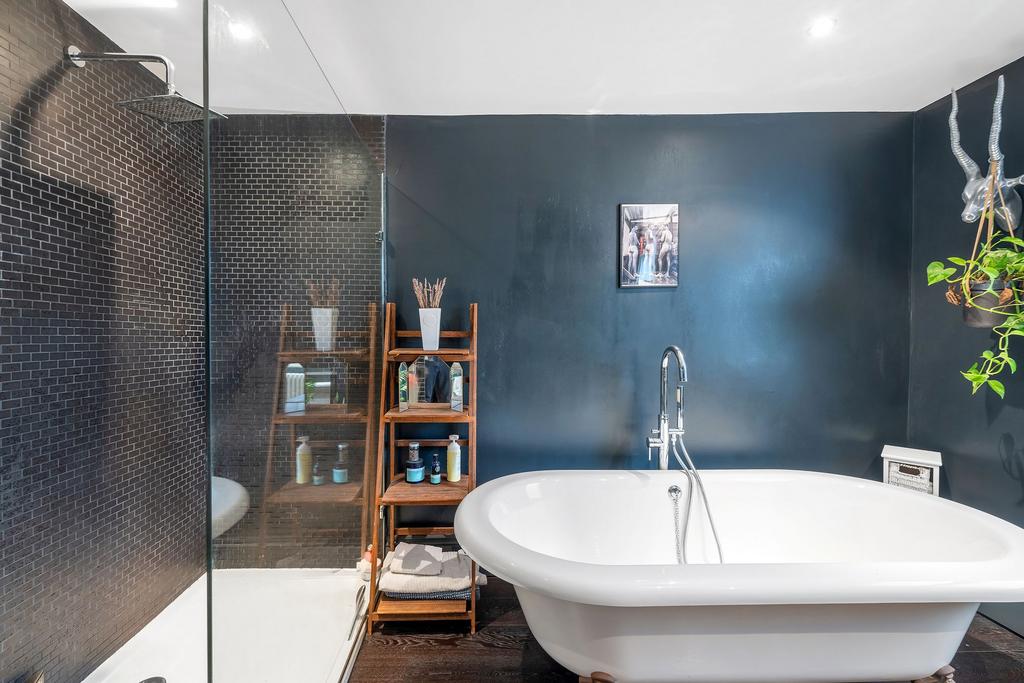 Family bathroom