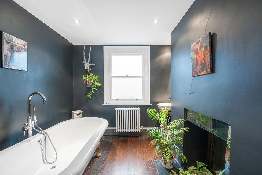 Family bathroom